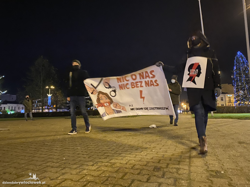 Protest kobiet na pl. Wolności