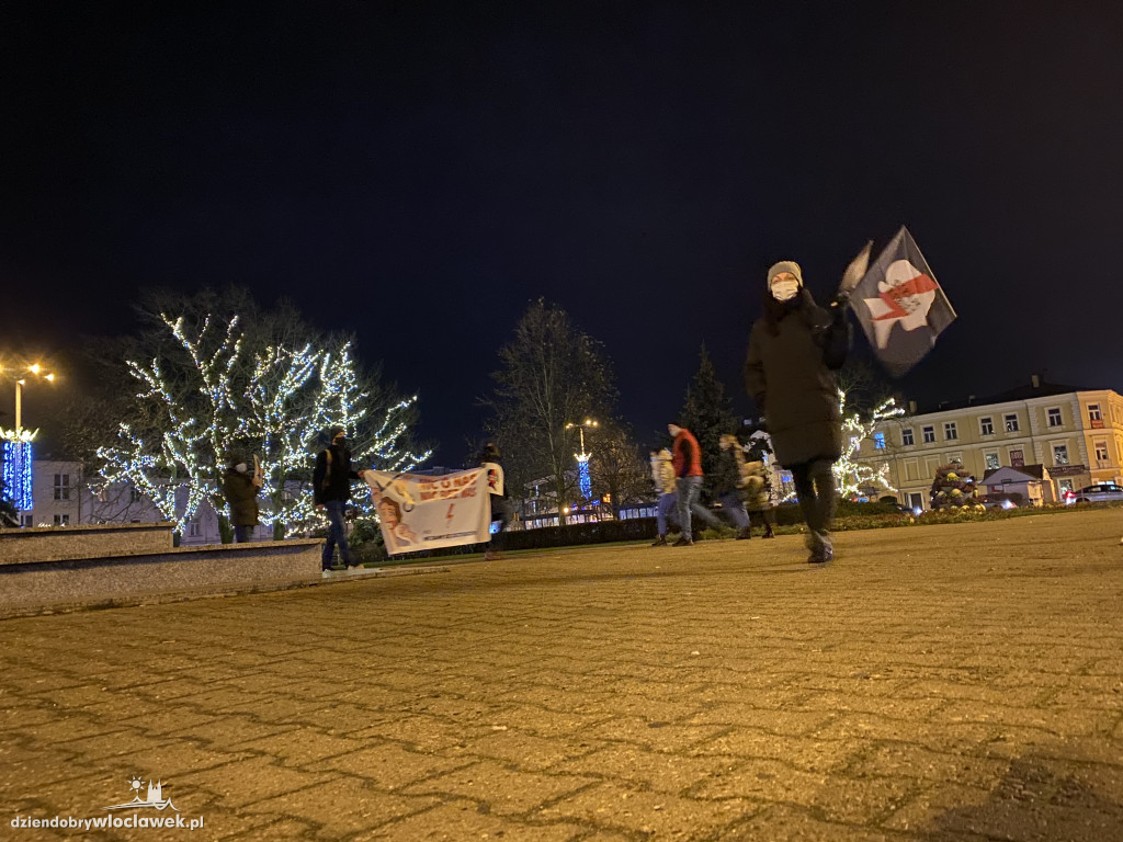 Protest kobiet na pl. Wolności