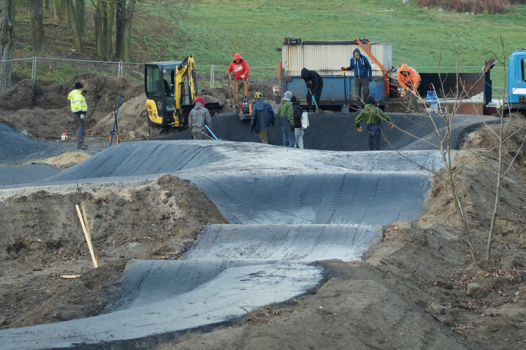 Tak powstaje pumptrack na Słodowie