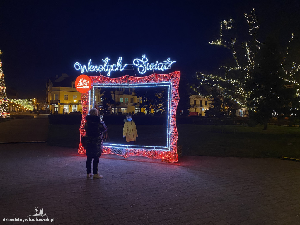 Iluminacje na Zawiślu i w Michelinie