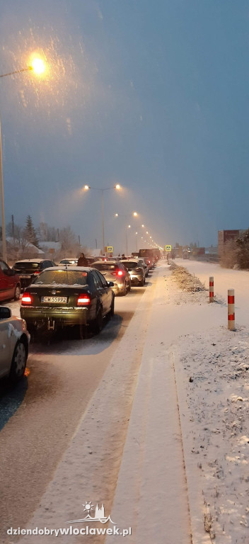 Zderzenie osobówki i ciężarówki na DK91