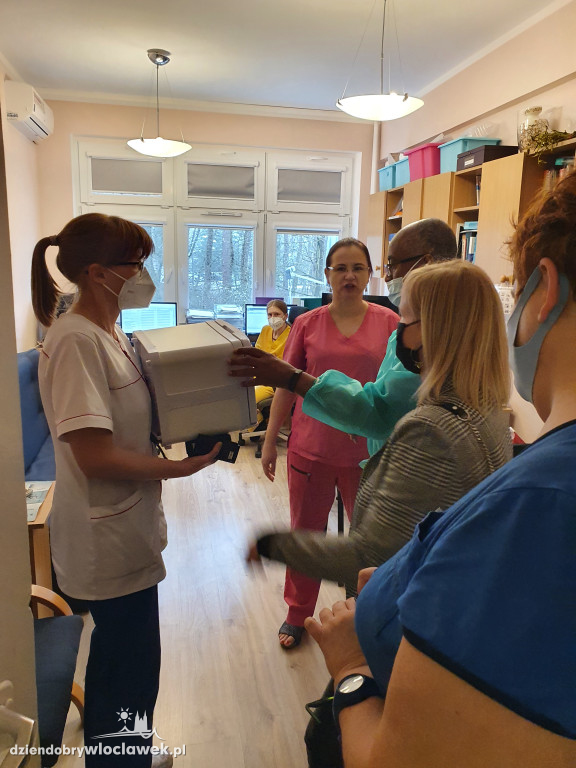 Fundacją Orange z darami dla włocławskiego szpitala