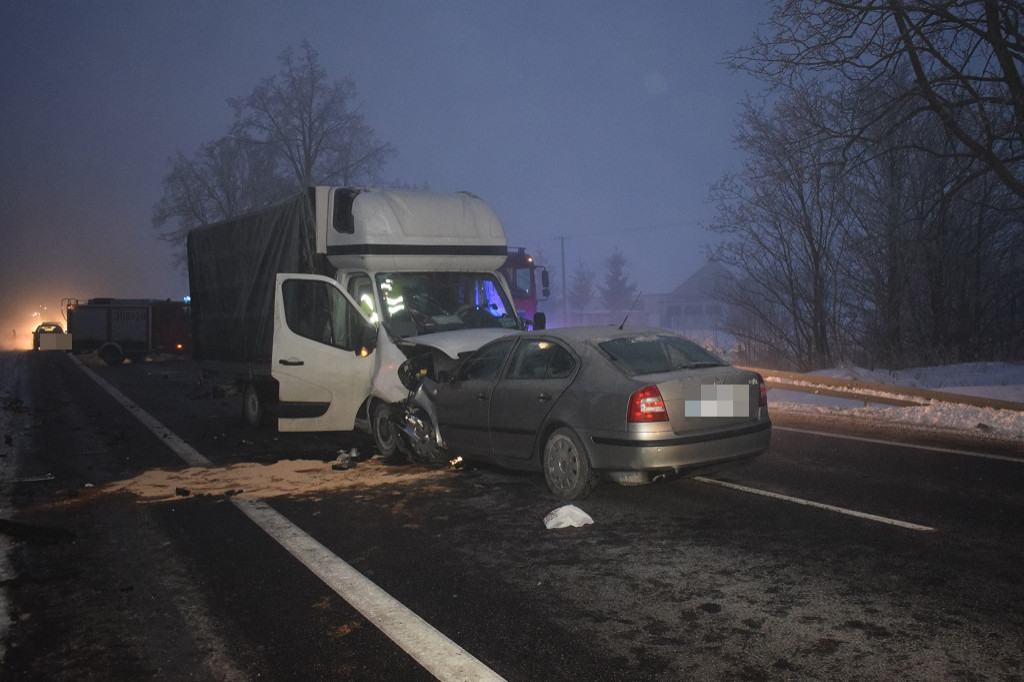 Czołowe zderzenie na DK 91