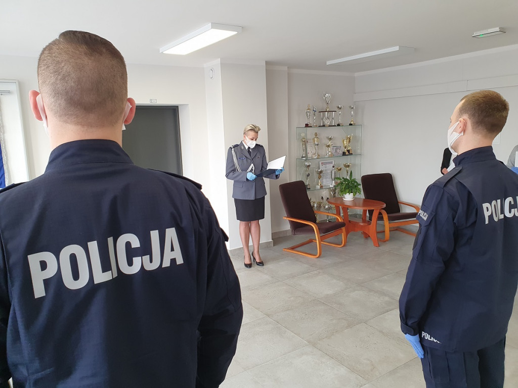 Ślubowanie nowych policjantów