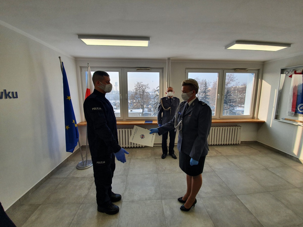 Ślubowanie nowych policjantów