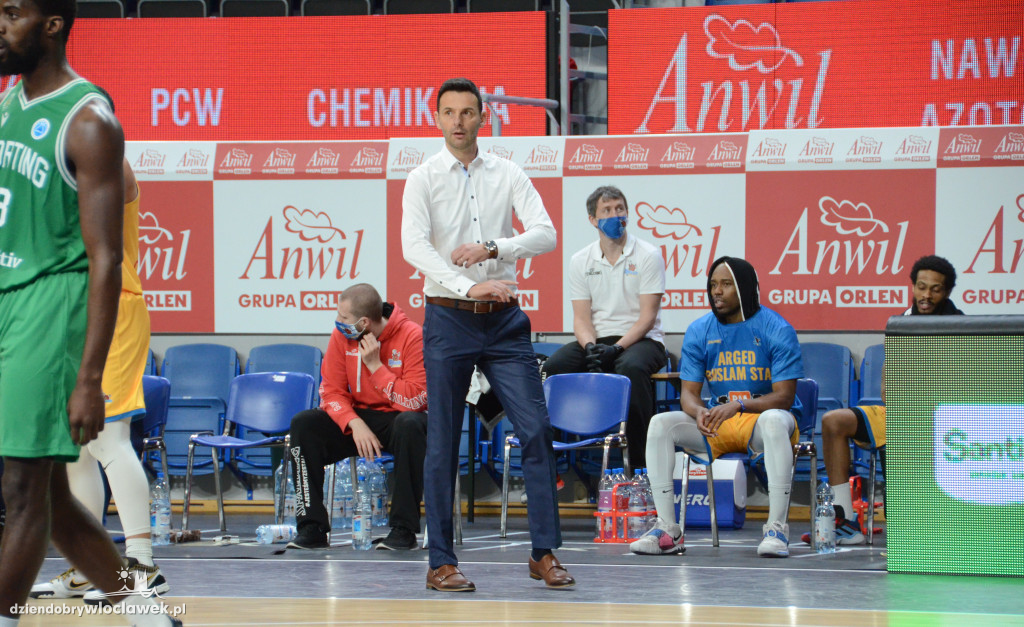 Bańka FIBA: Agred BM Slam Stal - Sporting