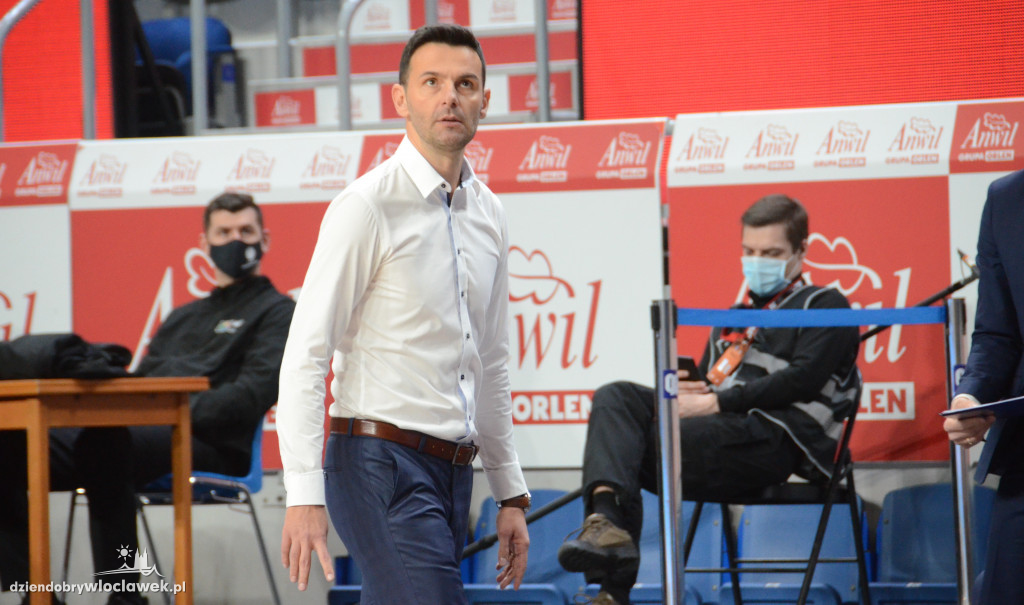 Bańka FIBA: Agred BM Slam Stal - Sporting
