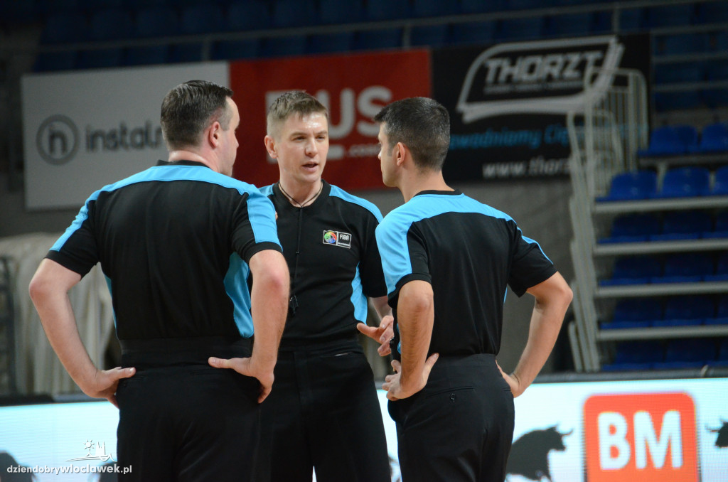 Bańka FIBA: Agred BM Slam Stal - Sporting