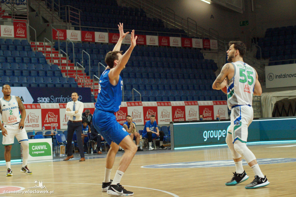 Bańka FIBA: Anwil vs Fryburg Olimpic