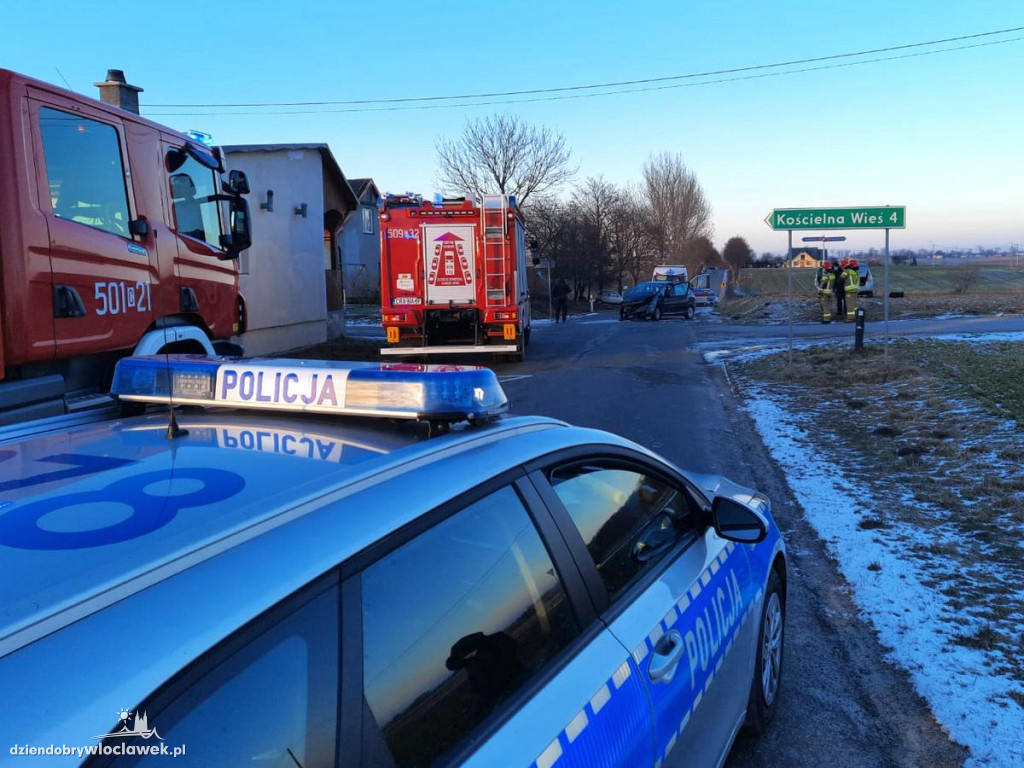 Zderzenie dwóch aut osobowych