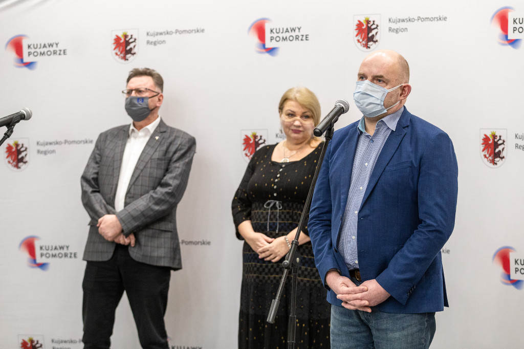 Bezdomni dostaną kurtko-śpiwory