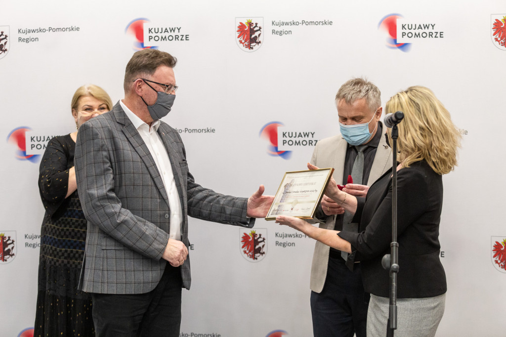 Bezdomni dostaną kurtko-śpiwory