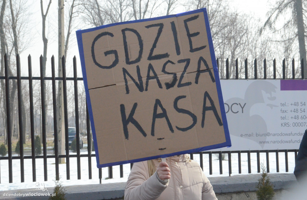 Byli pracownicy protestują i walczą o wypłaty