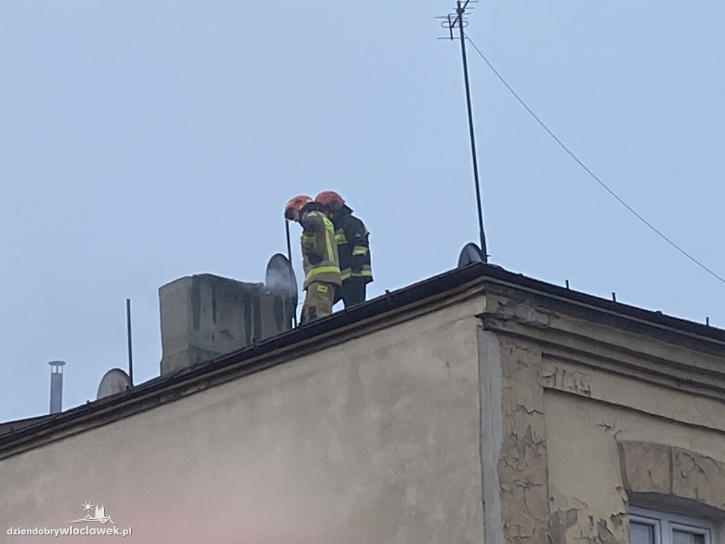 Poranna interwencja strażaków w Śródmieściu