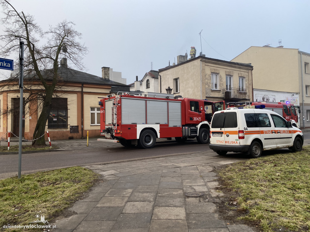 Poranna interwencja strażaków w Śródmieściu