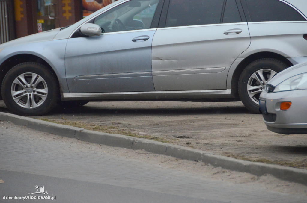 Dziki parking przy ul. Łanowej do likwidacji?