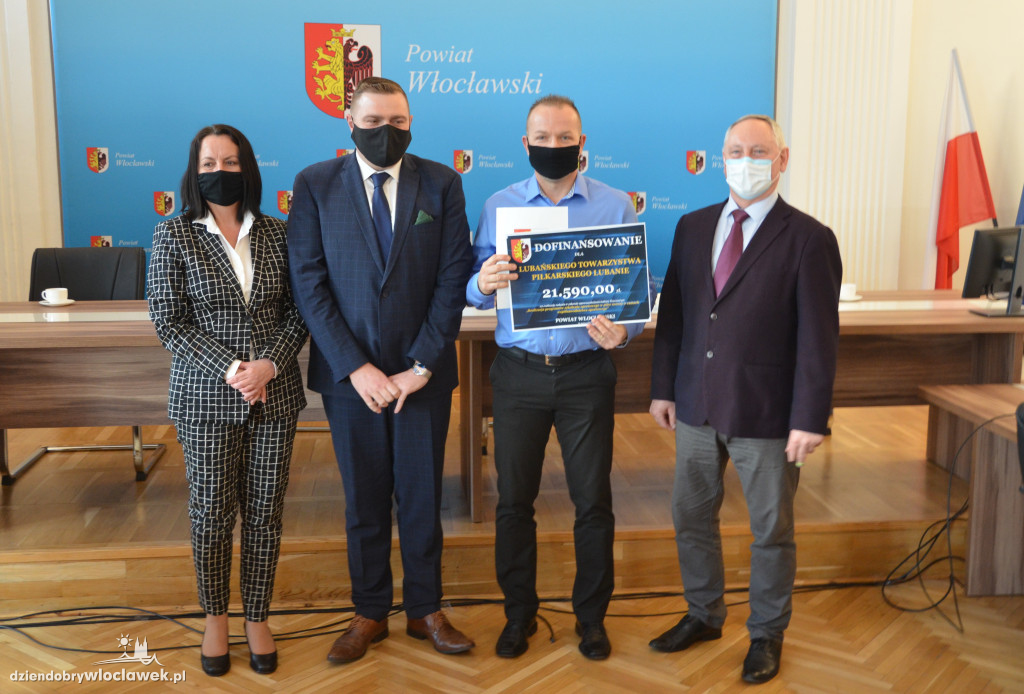 Starosta rozdał dofinansowania dla klubów