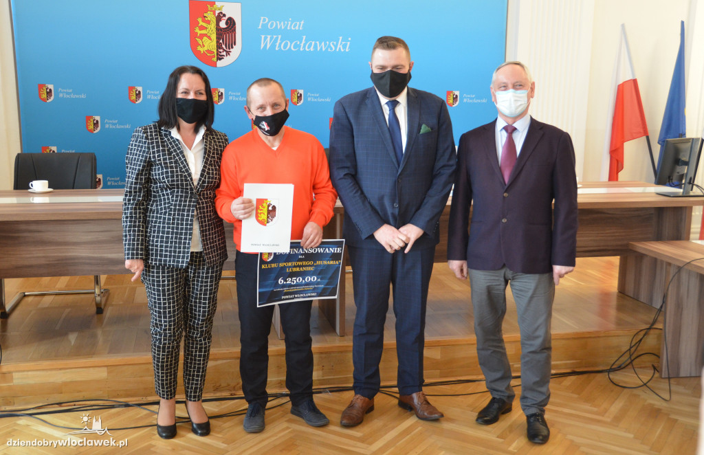 Starosta rozdał dofinansowania dla klubów