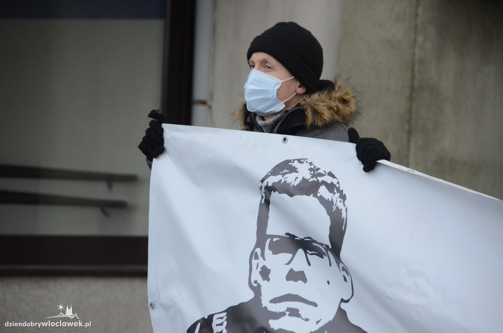 Solidarni z represjonowanymi sędziami
