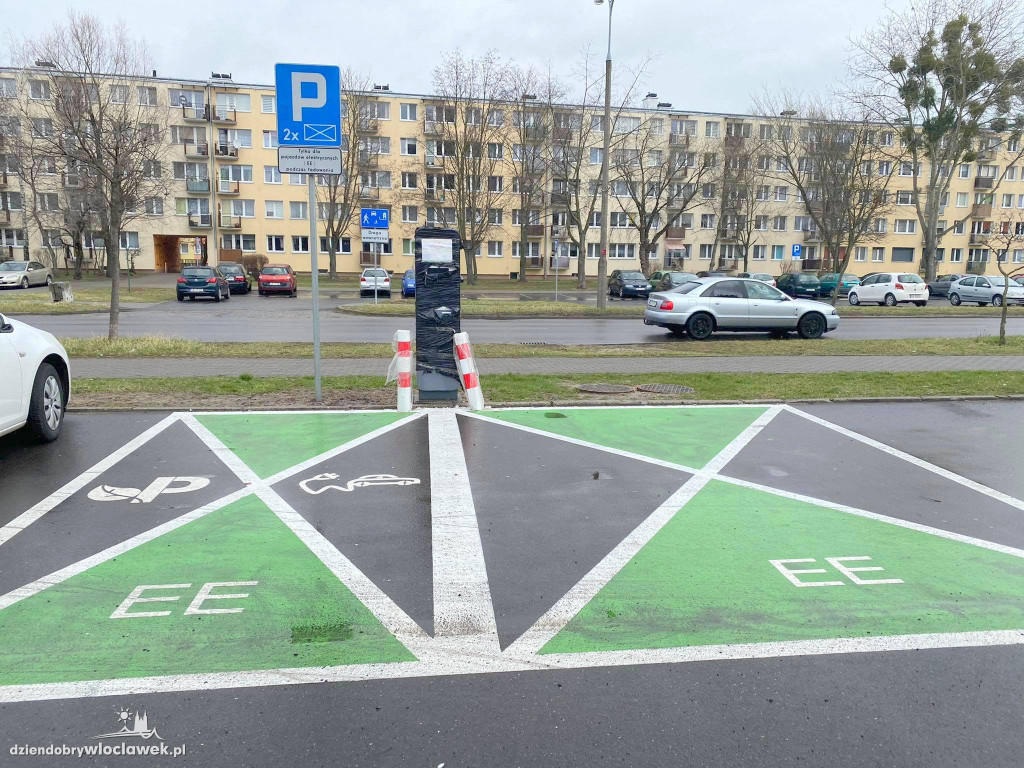 We Włocławku stawiają ładowarki do aut