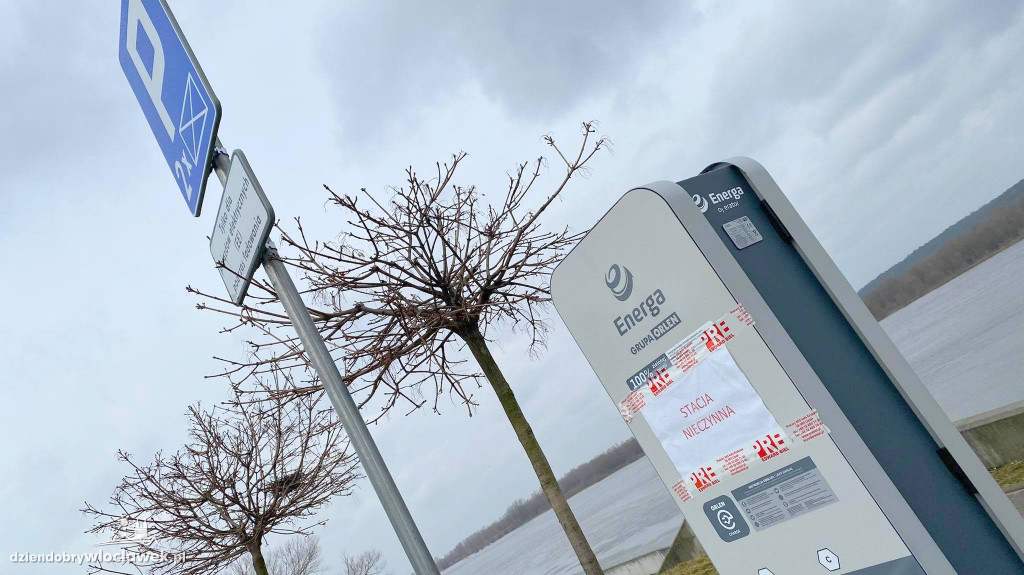 We Włocławku stawiają ładowarki do aut
