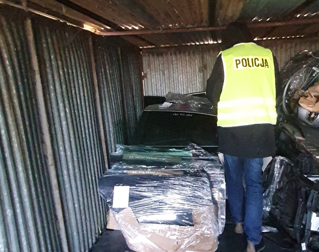 Dziupla z kradzionymi częściami zlikwidowana