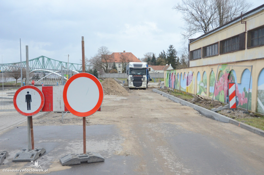 Woonerf na ul. Piwnej: tak postępują prace