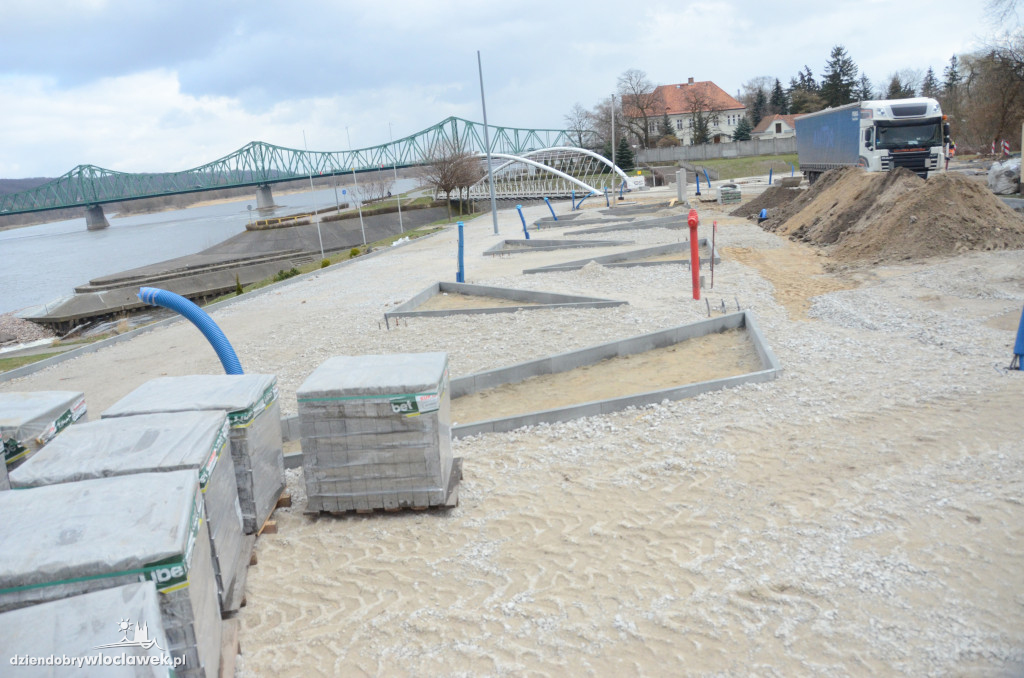Woonerf na ul. Piwnej: tak postępują prace
