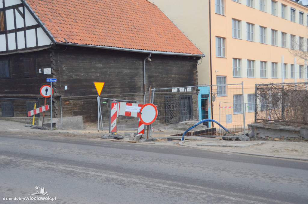 Woonerf na ul. Piwnej: tak postępują prace