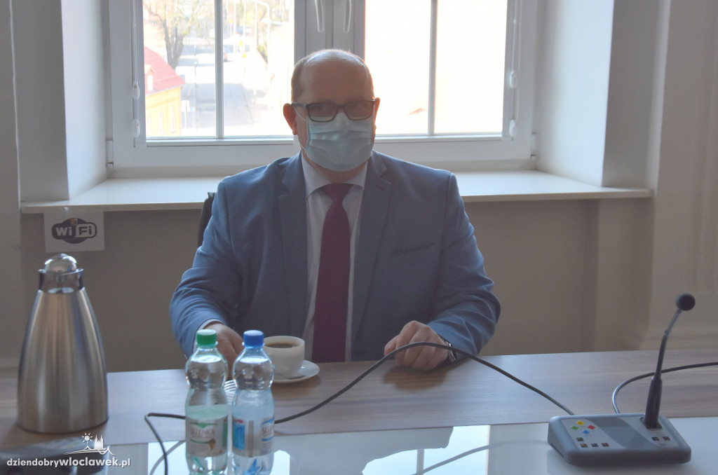 Urząd Marszałkowski rozdał środki na instalacje fotowoltaiczne