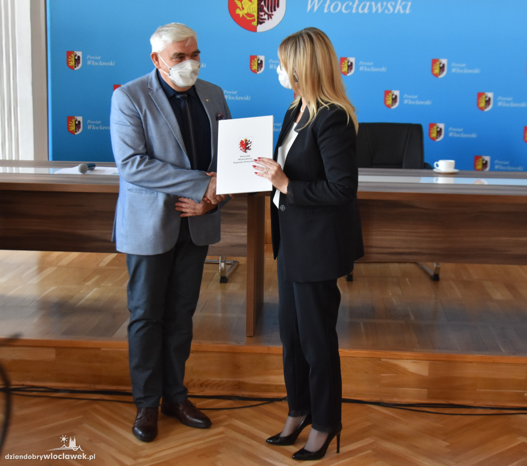 Urząd Marszałkowski rozdał środki na instalacje fotowoltaiczne