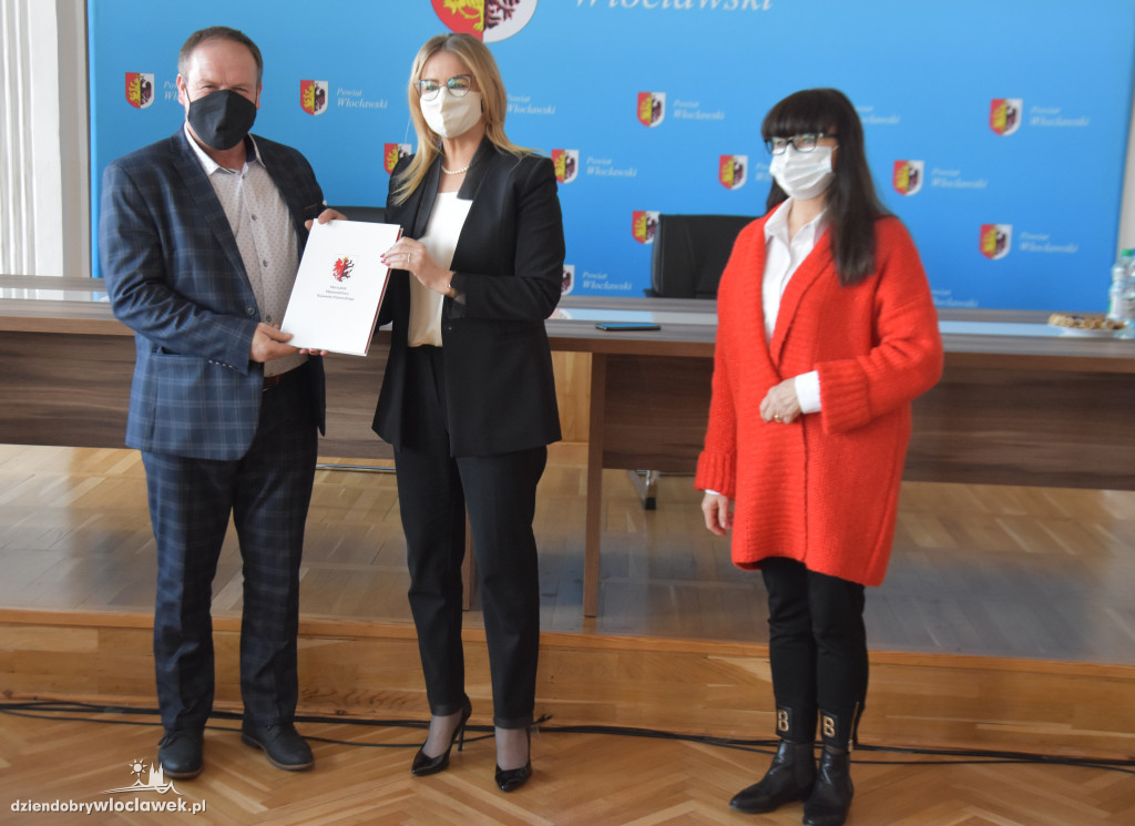 Urząd Marszałkowski rozdał środki na instalacje fotowoltaiczne