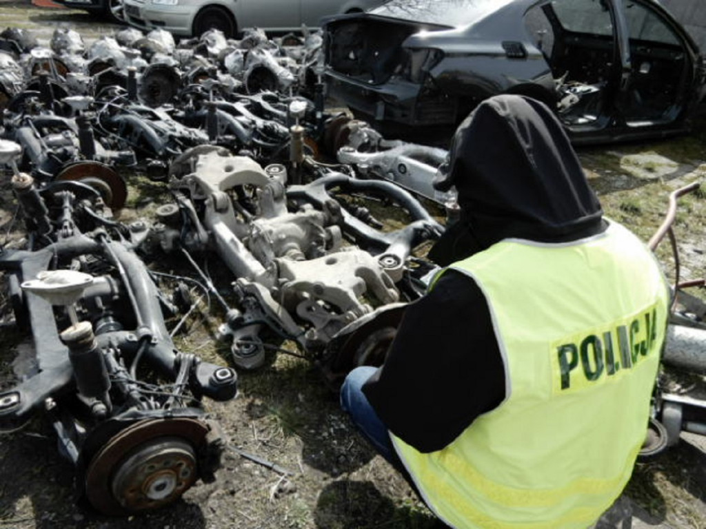 Wpadł handlarz kradzionych części