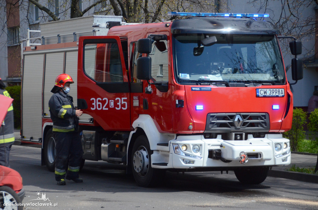 Zderzenie dwóch osobówek w Śródmieściu