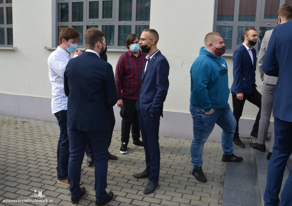 Matura w 