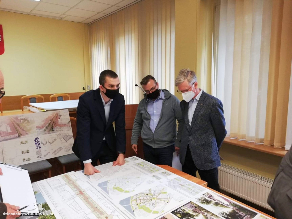 Sąd konkursowy wybiera projekt dla 3 Maja