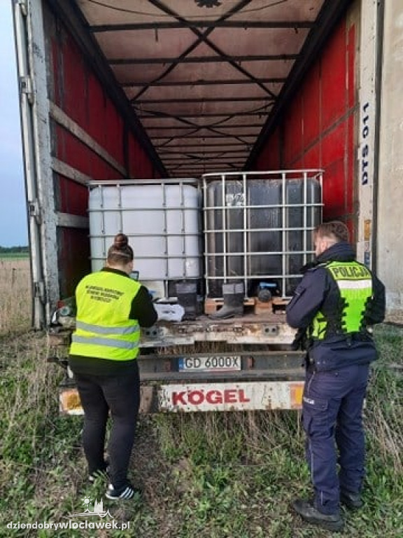 Pod Włocławkiem zatrzymano nielegalny transport