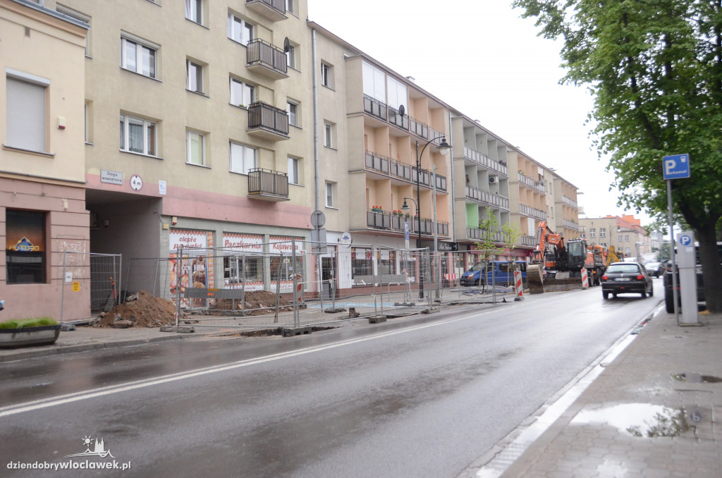 Roboty wodociągowe w ul. Warszawskiej