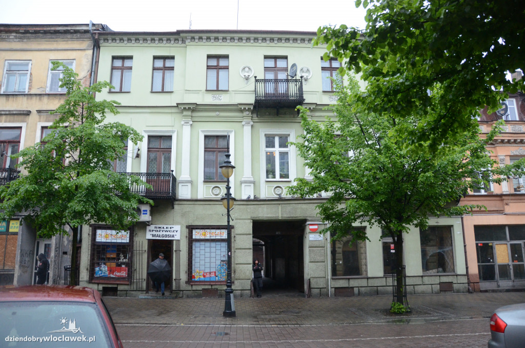 12 kamienic w Śródmieściu do remontu
