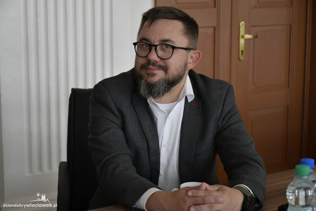 Podpisanie umów na realizację staży zawodowych