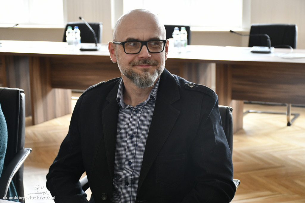 Podpisanie umów na realizację staży zawodowych
