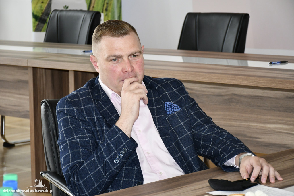 Podpisanie umów na realizację staży zawodowych