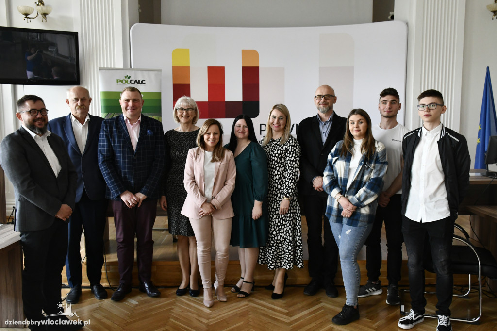 Podpisanie umów na realizację staży zawodowych