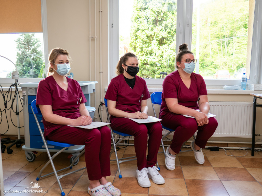 Pielęgniarki i pielęgniarze z PUZ we Włocławku przystąpili do egzaminów