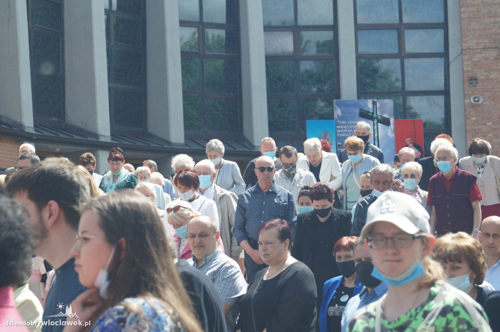 Boże Ciało 2021: Procesja w parafii Zbawiciela