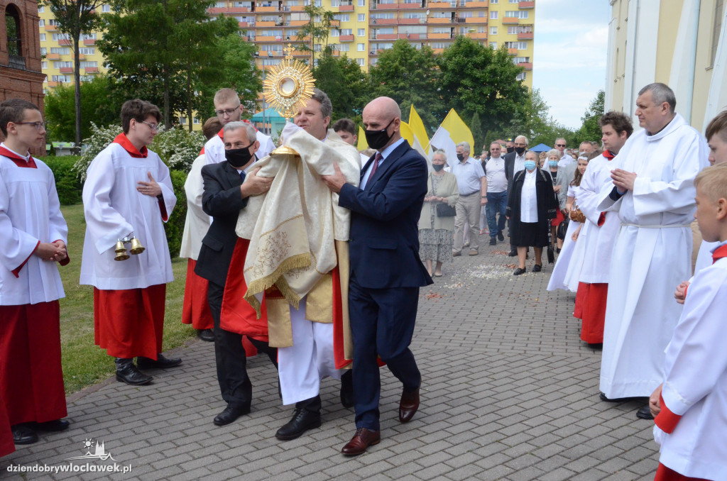 Boże Ciało 2021: Procesja w parafii Św. Stanisława