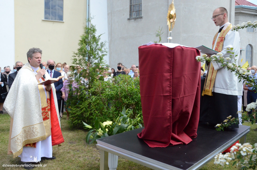 Boże Ciało 2021: Procesja w parafii Św. Stanisława