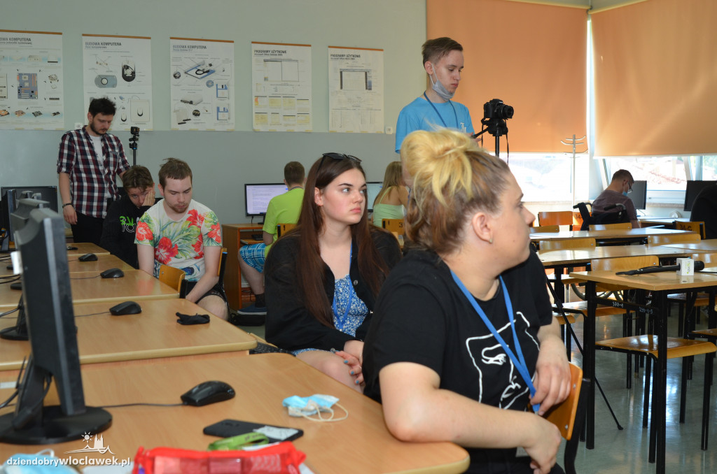 Sprzęt i środki dezynfekujące dla ZSS we Włocławku