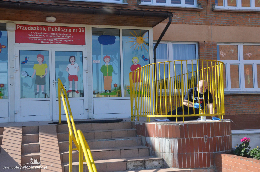 Włocławska Konfederacja remontuje plac zabaw