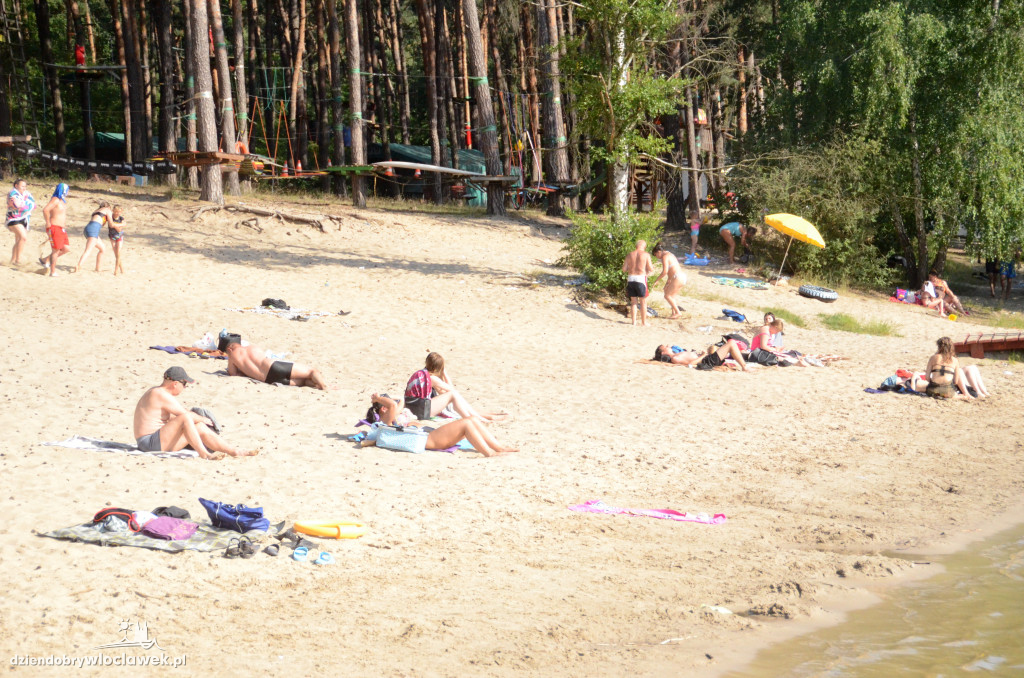 Włocławianie wypoczywają nad jeziorem Czarnym